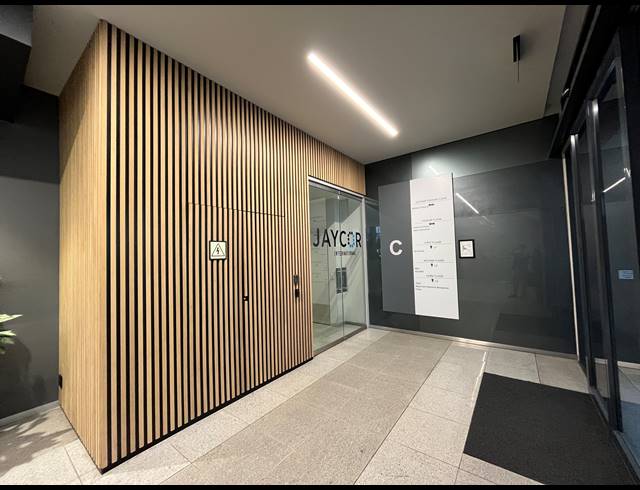236M² OFFICE TO LET IN WOODSTOCK